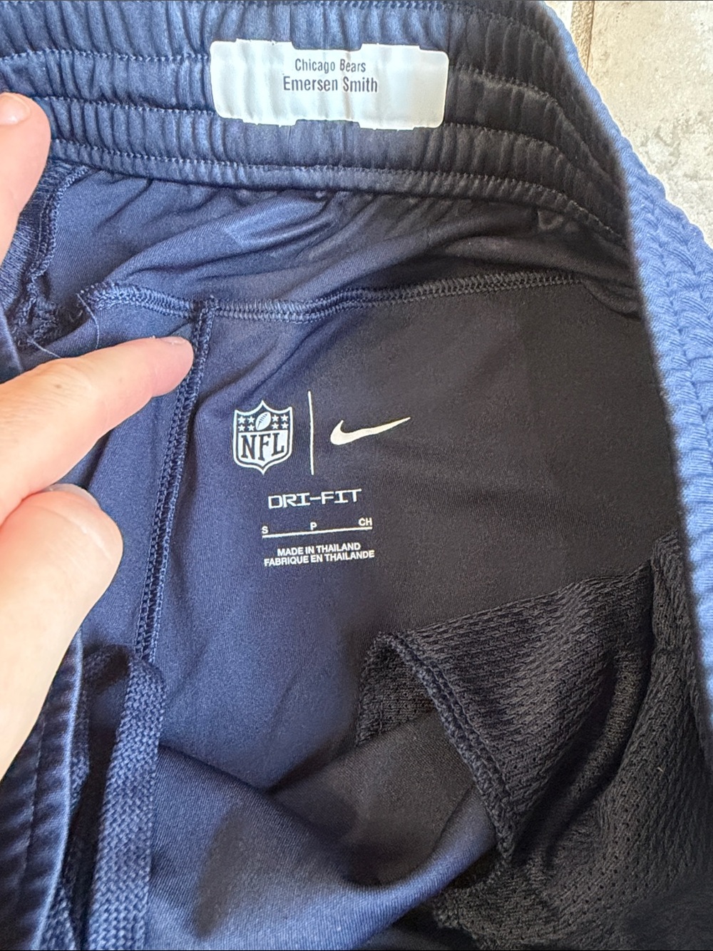 Nike Men's Navy NFL Chicago Bears Athletic Shorts with Logos - Picture 2 of 4